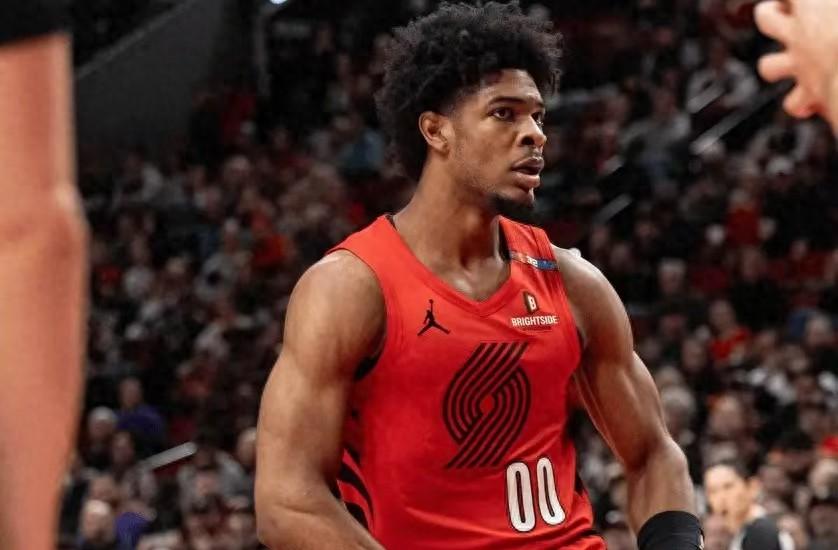 冰球友谊赛焦点战：渝州麒麟队鏖战陇右旋风队，新星闪耀。-九游体育APP